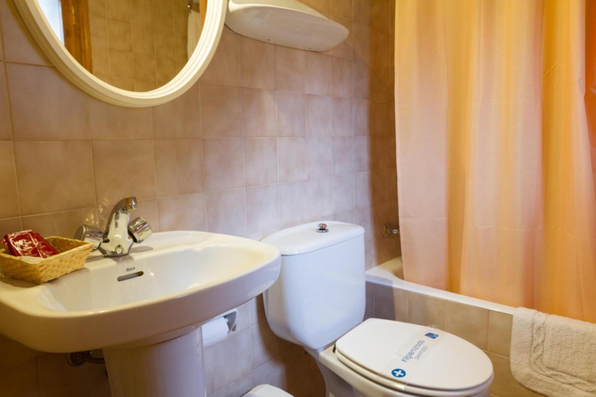 Habitación Triple con baño privado